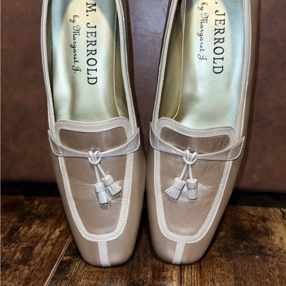 Women's Beige Loafers